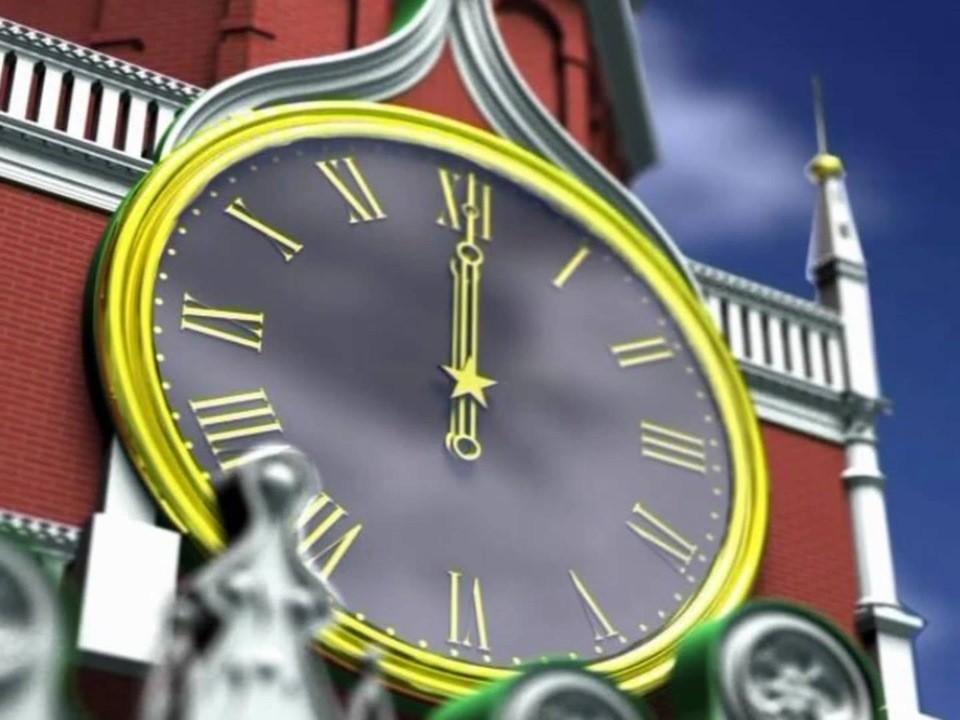 ЛИШЬ ПРОБЬЮТ КУРАНТЫ