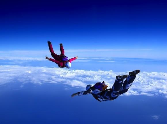 Парить в небесах.