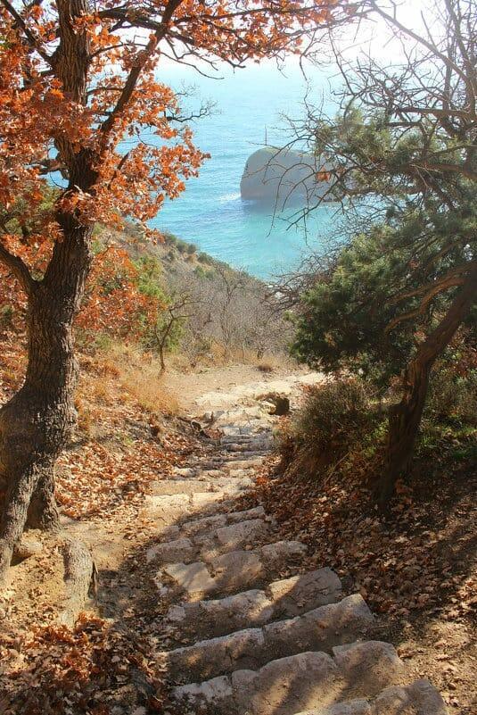 Если стал на ступеньку выше...