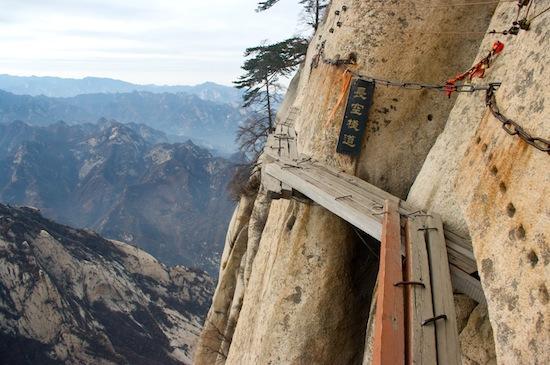 Со стороны видней?