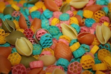 Страна Макарония