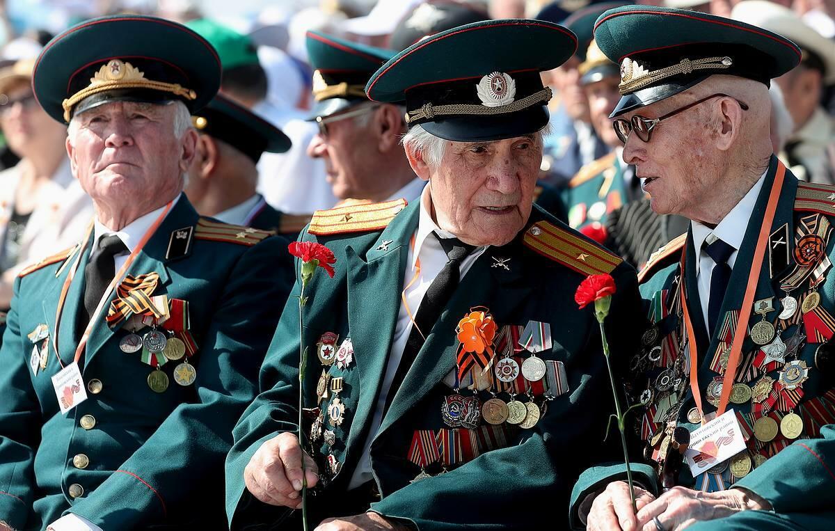 ОСТАЛИСЬ ЖИВЫ  ВЕРИШЬ ЛИ  НЕ ВЕРЮ.