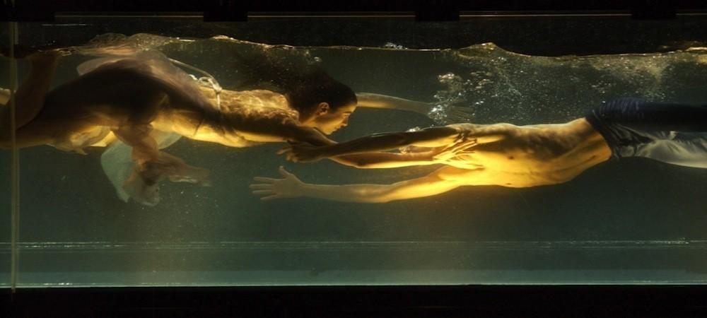 Жизнь метелицей стыла...