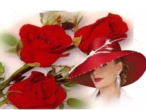 Муза в шляпке и с розы цветком