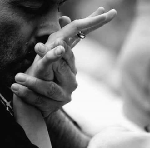 ...а я смотрю на нас...