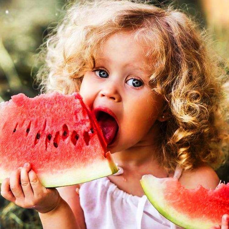 КТО ИЗ НАС АРБУЗ НЕ ЛЮБИТ