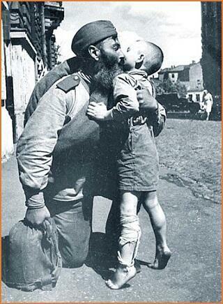 ПАПИН ПОРТРЕТ - ПЕСНЯ