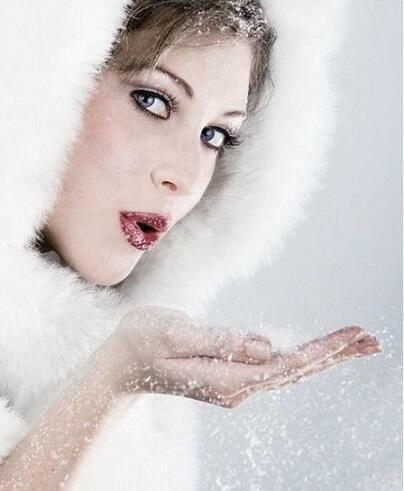 СНЕЖИНКА НА ЛАДОШКЕ