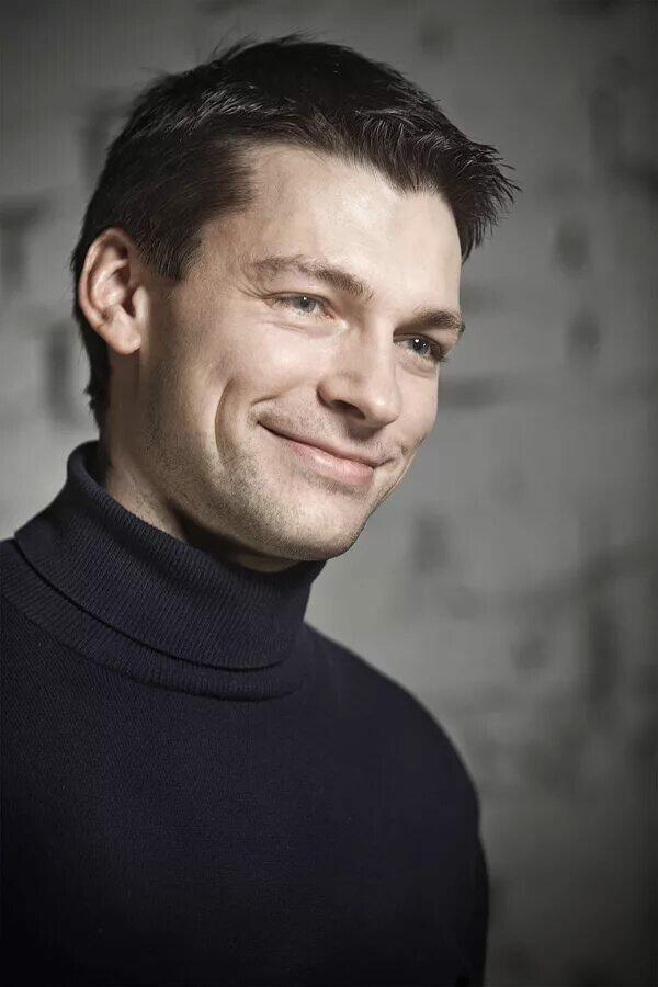 Акростих любимому актёру 