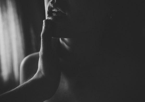 Мне хочется твоею быть сейчас...