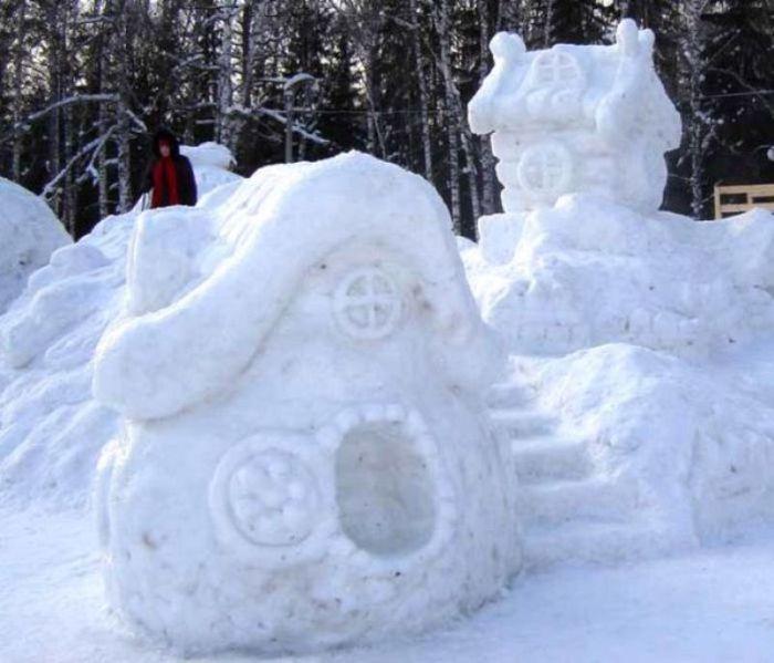 зимний домик из снега
