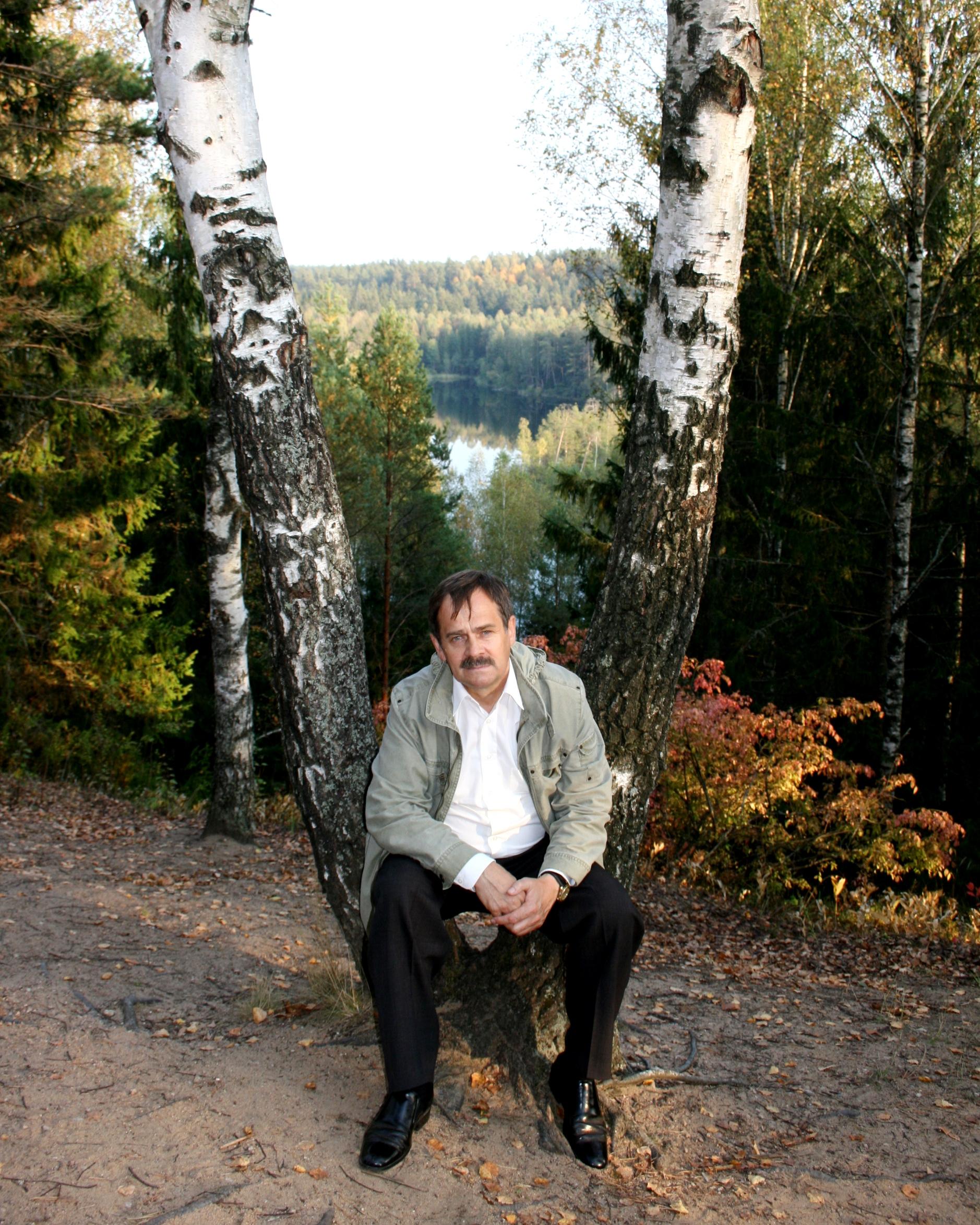 Лучше нет девчонок, наших... (из нефтяного)