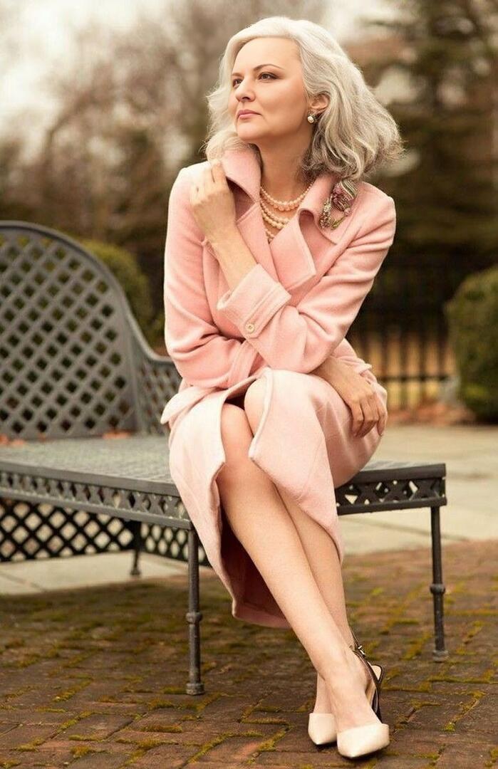 А всё могло, наверно, быть иначе