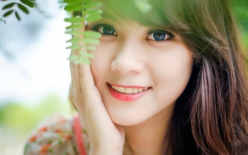 13. СВЕТЛО ЗЕЛЕНАЯ, МАЙСКАЯ.