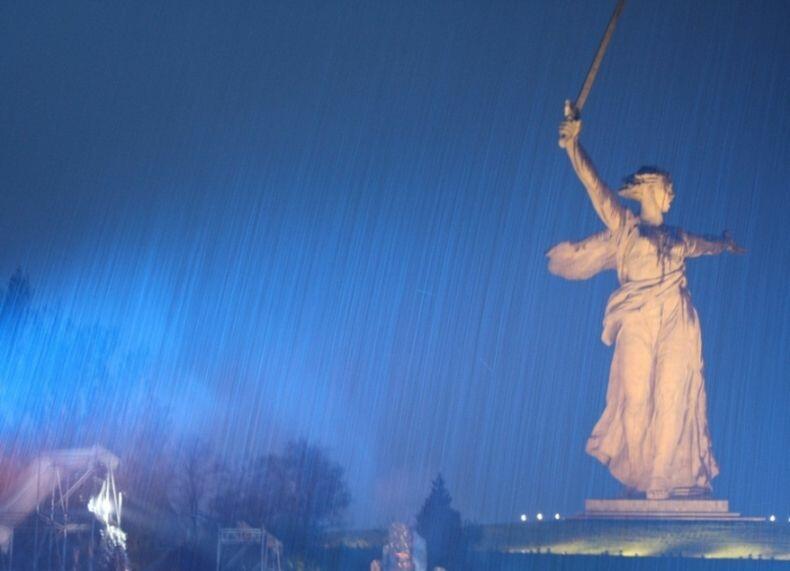 Ответ поэту - Богомолова Нина - ЛИВЕНЬ НАД КУРГАНОМ