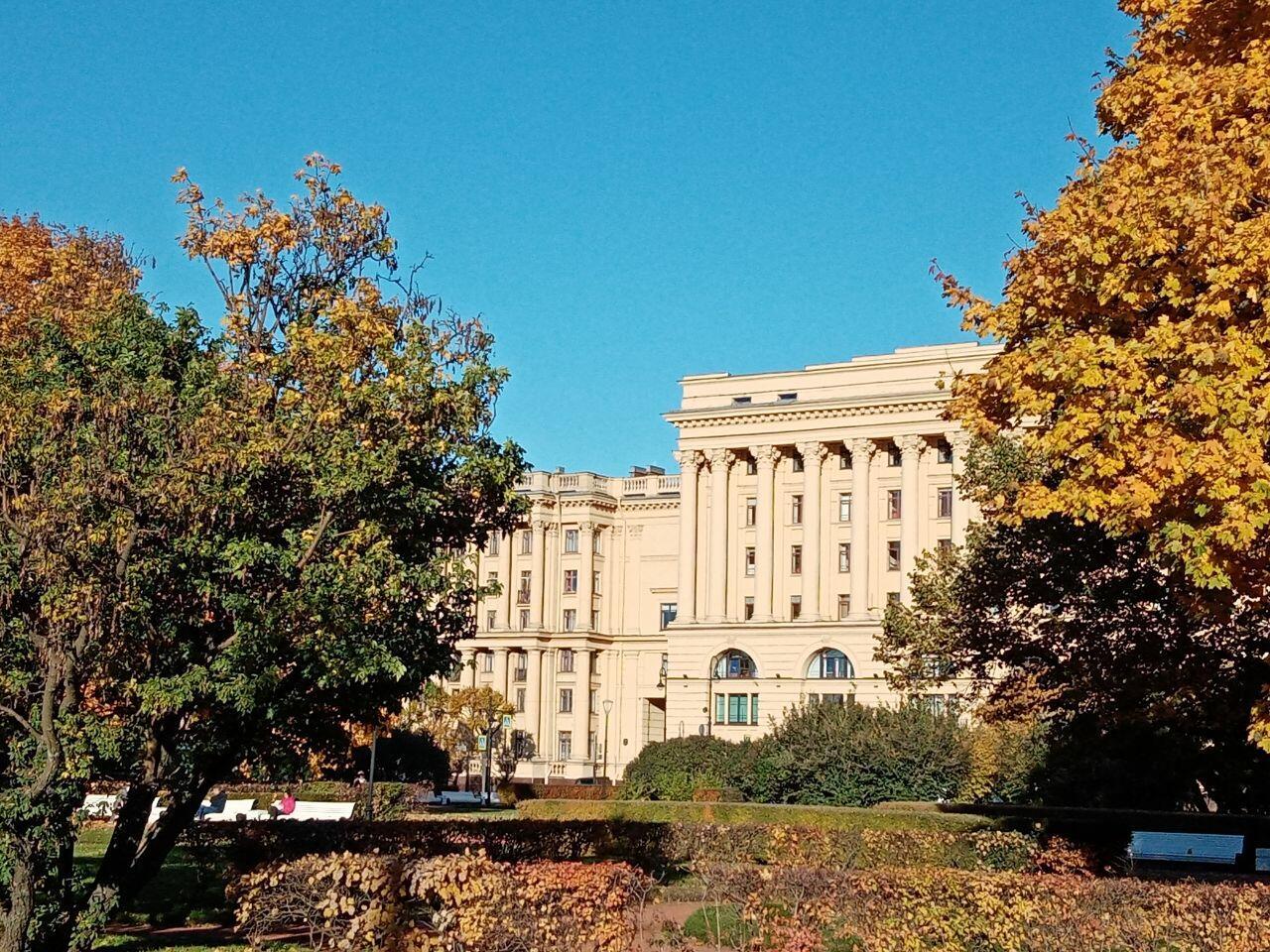 Питер в Октябре