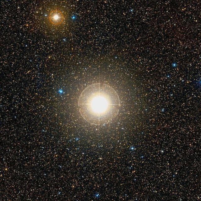 Какая же из звёзд...