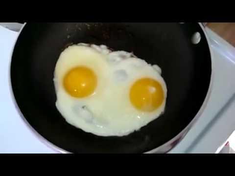 Кулинарные рифмы. Яичница-глазунья