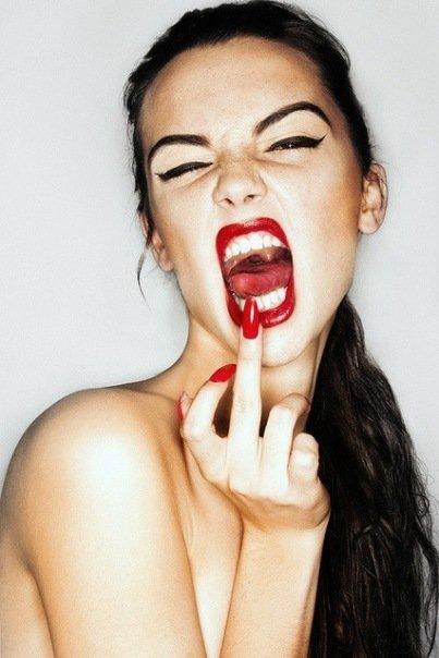 ПАЛЬЧИК УКОЛОЛА