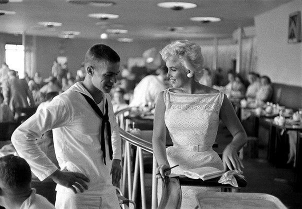 А почему у тебя меня нет?