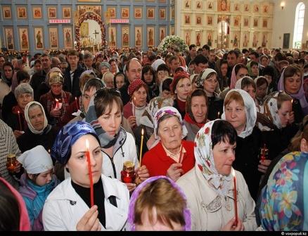 В закате блекнут купола.