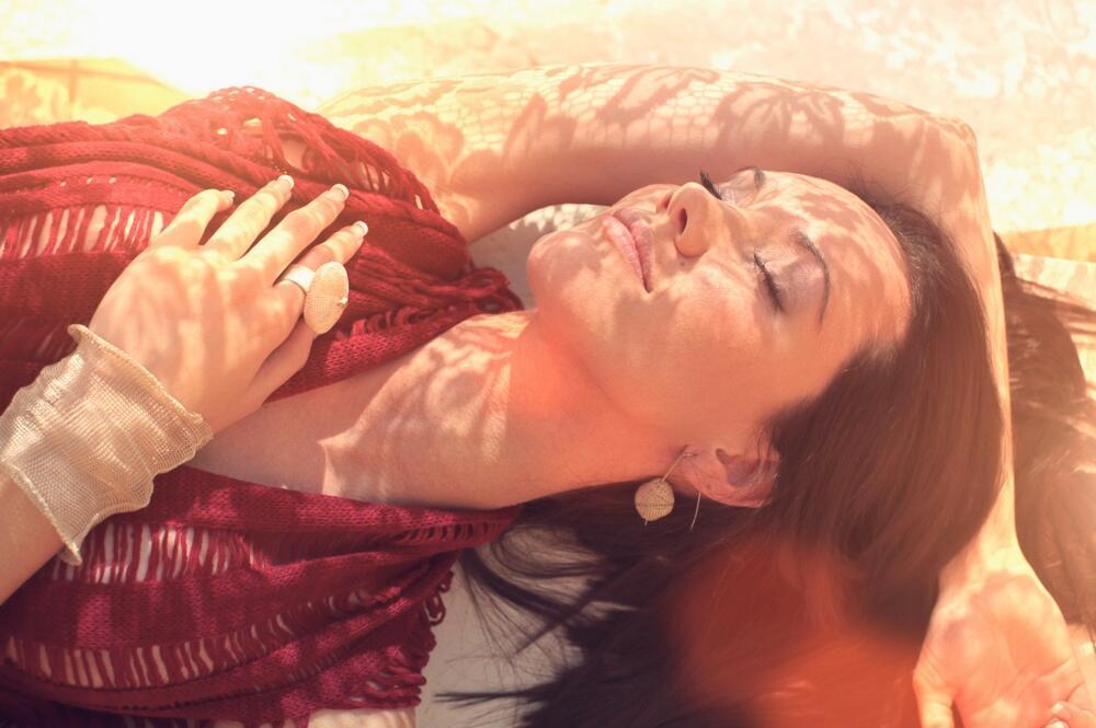 МЫ ЧУВСТВОМ ГОВОРИМ А НЕ СЛОВАМИ