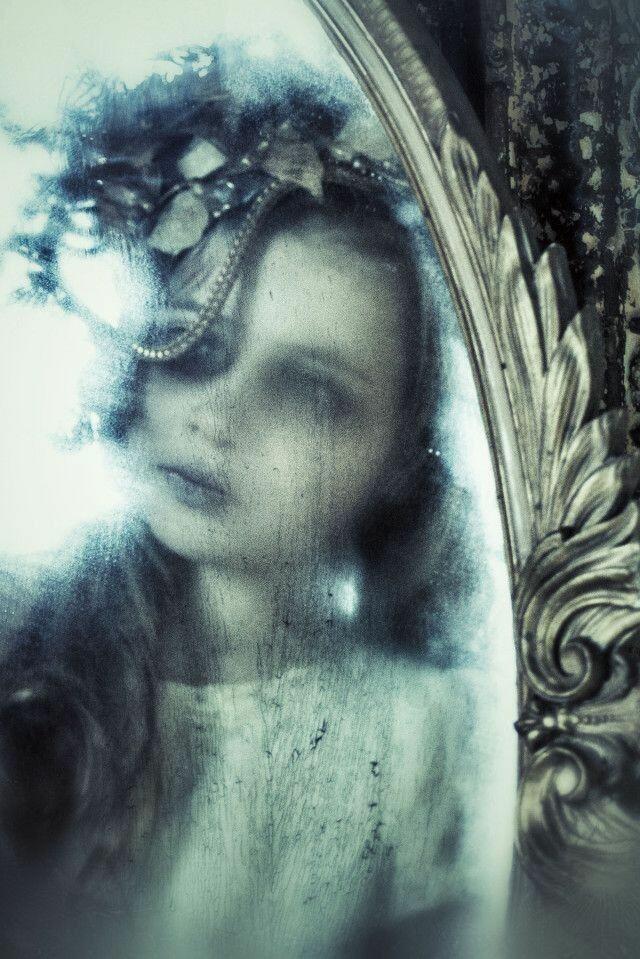 Твой образ мелькает