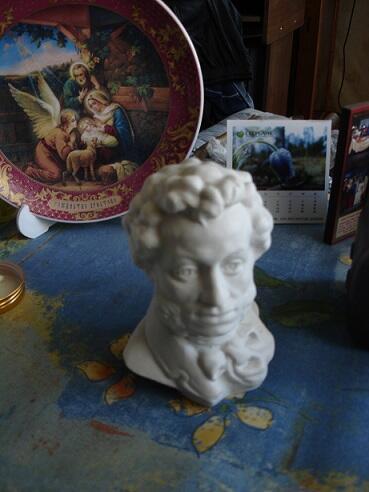 ДВА ЧУВСТВА ДИВНО БЛИЗКИ НАМ...