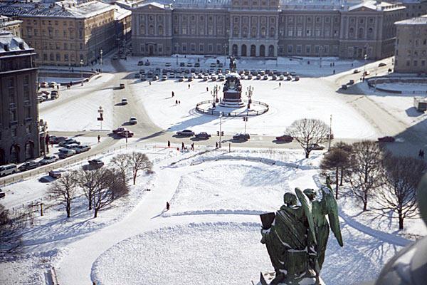 Морозцем русским окрылённый