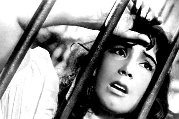 На распродаже.