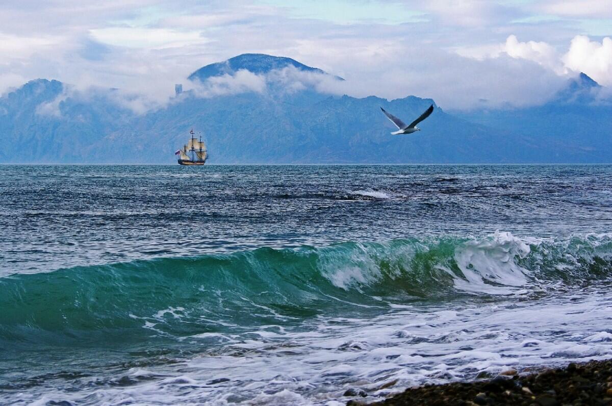 Первозданное море. Волны море Коктебель. Коктебель морской Прибой. Карибское море море черное море Карадаг. Черное море Коктебель.