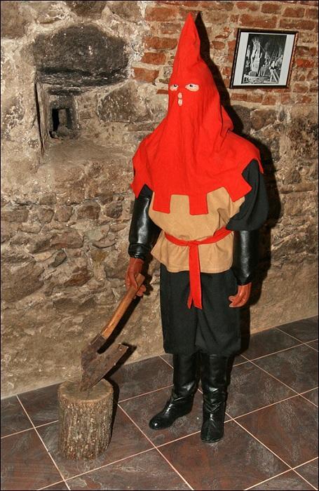 ПАЛАЧ И МЕДИЦИНА