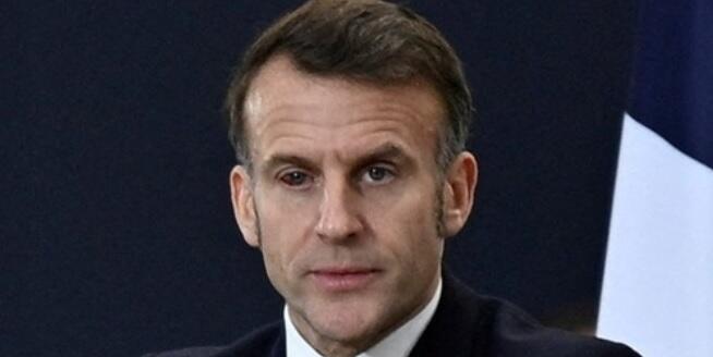 Опять получил в глаз