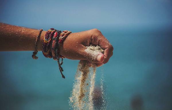 Песок сквозь пальцы