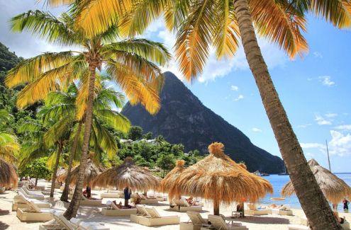 НА  ОСТРОВЕ  ЛЮСИЯ    поёт   Э.  Струсберг