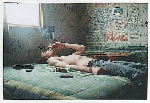 У него осень