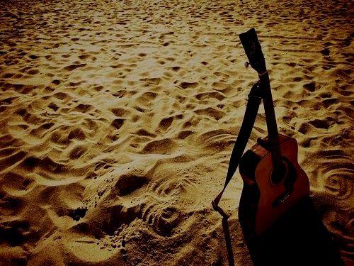 Гитара в дюнах