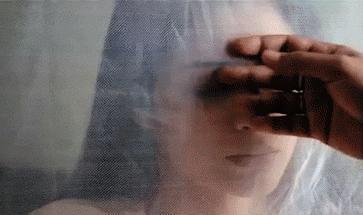 Но почему… так сохнут…губы?