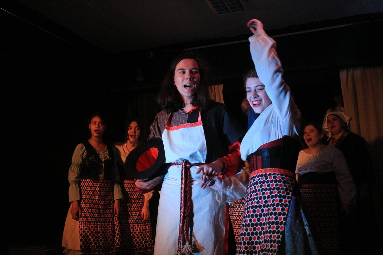 Песенка бродячих музыкантов к спектаклю "Крабат" 