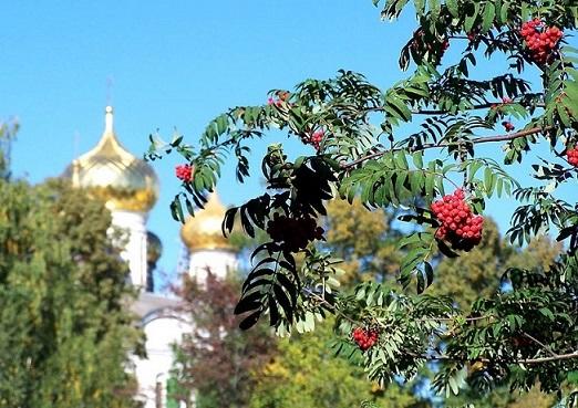 Колокол церковный молвил слово