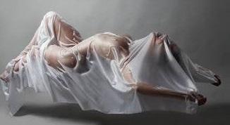 Была в купе открыта дверь