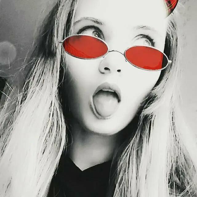 В РОЗОВЫХ ОЧКАХ