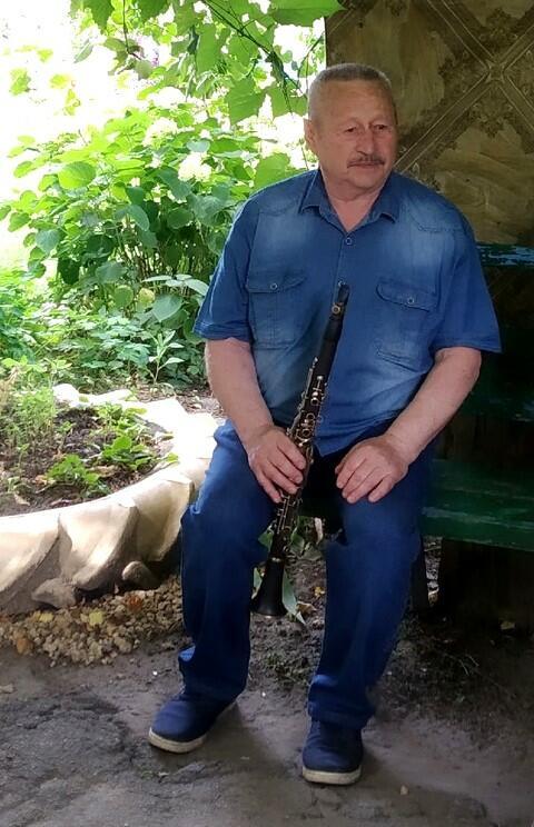 Дружные песни должны быть, хоть тресни!