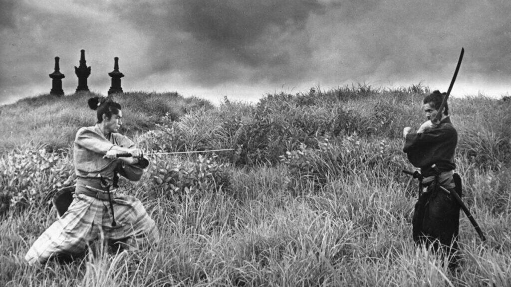 в предрассветной тишине звон мечей