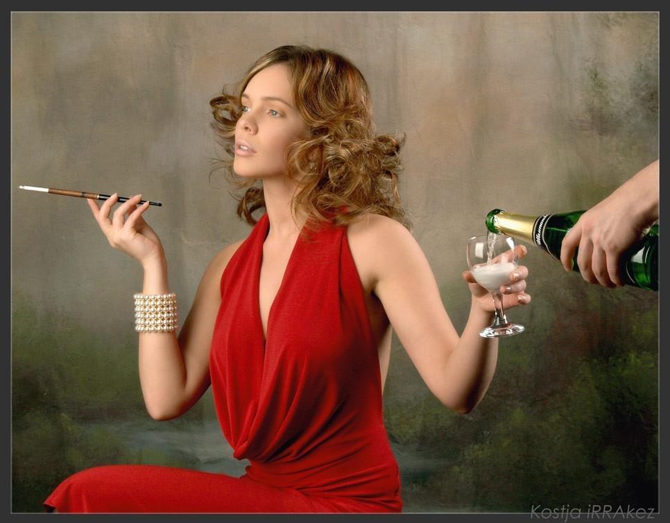 Куда девичья делась нежность...