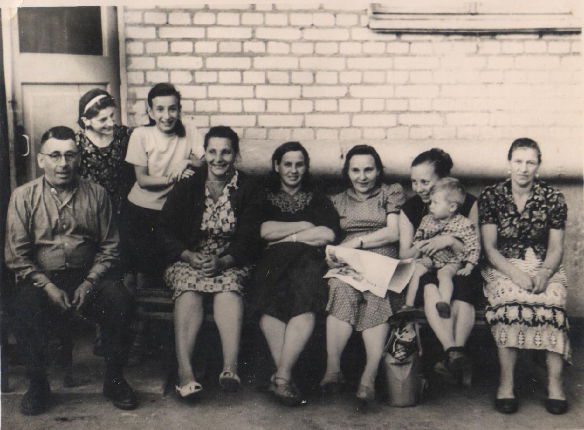 ИЗ НЕСБЫТОЧНОГО