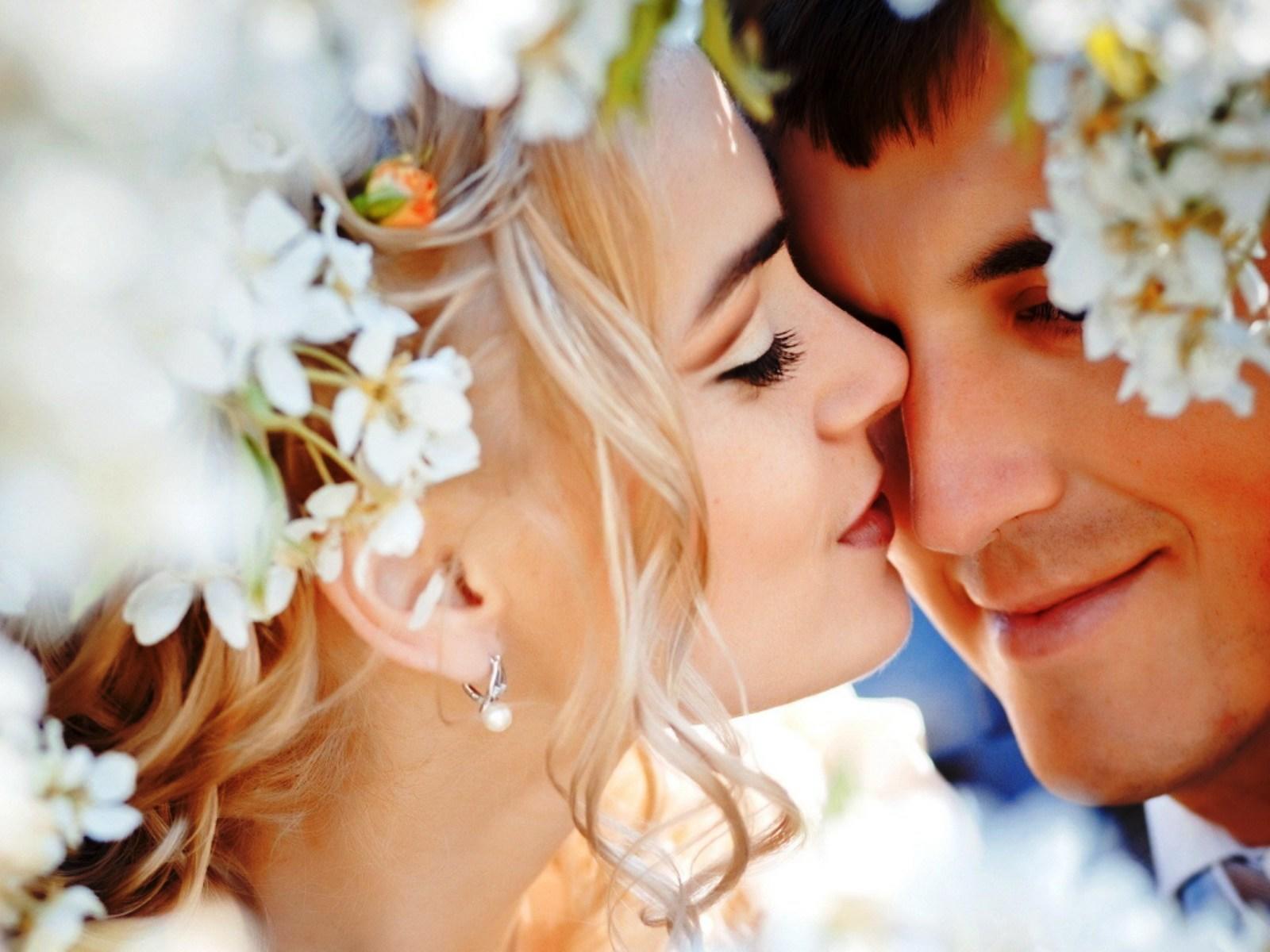 В ОБЪЯТЬЯХ ВЕСНЫ