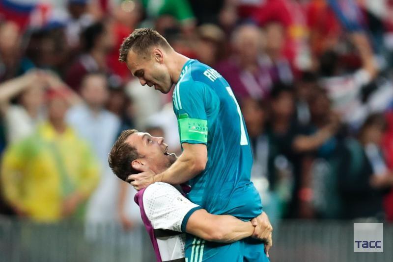 Мировой пришёл футбол