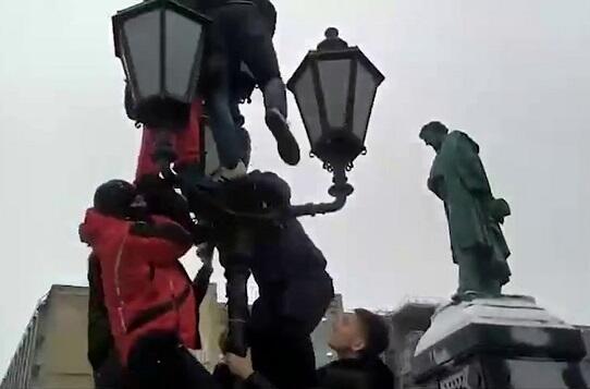 Титанически Вольготный Стих