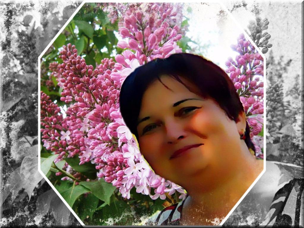 Цветет махровая сирень